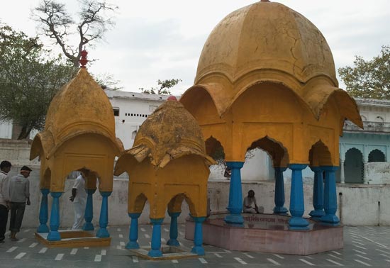 Bharat Milap Temple